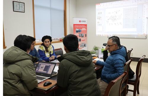 最新の企業ニュース ロイヤル テクノロジーの陰極アーク蒸着装置を使用して、プレミアムな装飾および機能性コーティングを実現