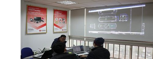 最新の企業ニュース ロイヤル テクノロジーによる現代製造向けにカスタマイズされた革新的な PVD ​​コーティング機