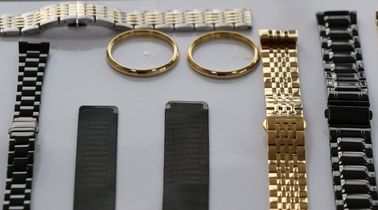 腕時計の金属部分のためのローズの金PVDの金張り機械