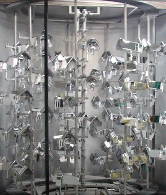 システム、プラスチック部品のアルミニウム メタライゼーション機械を金属で処理するプラスチック真空